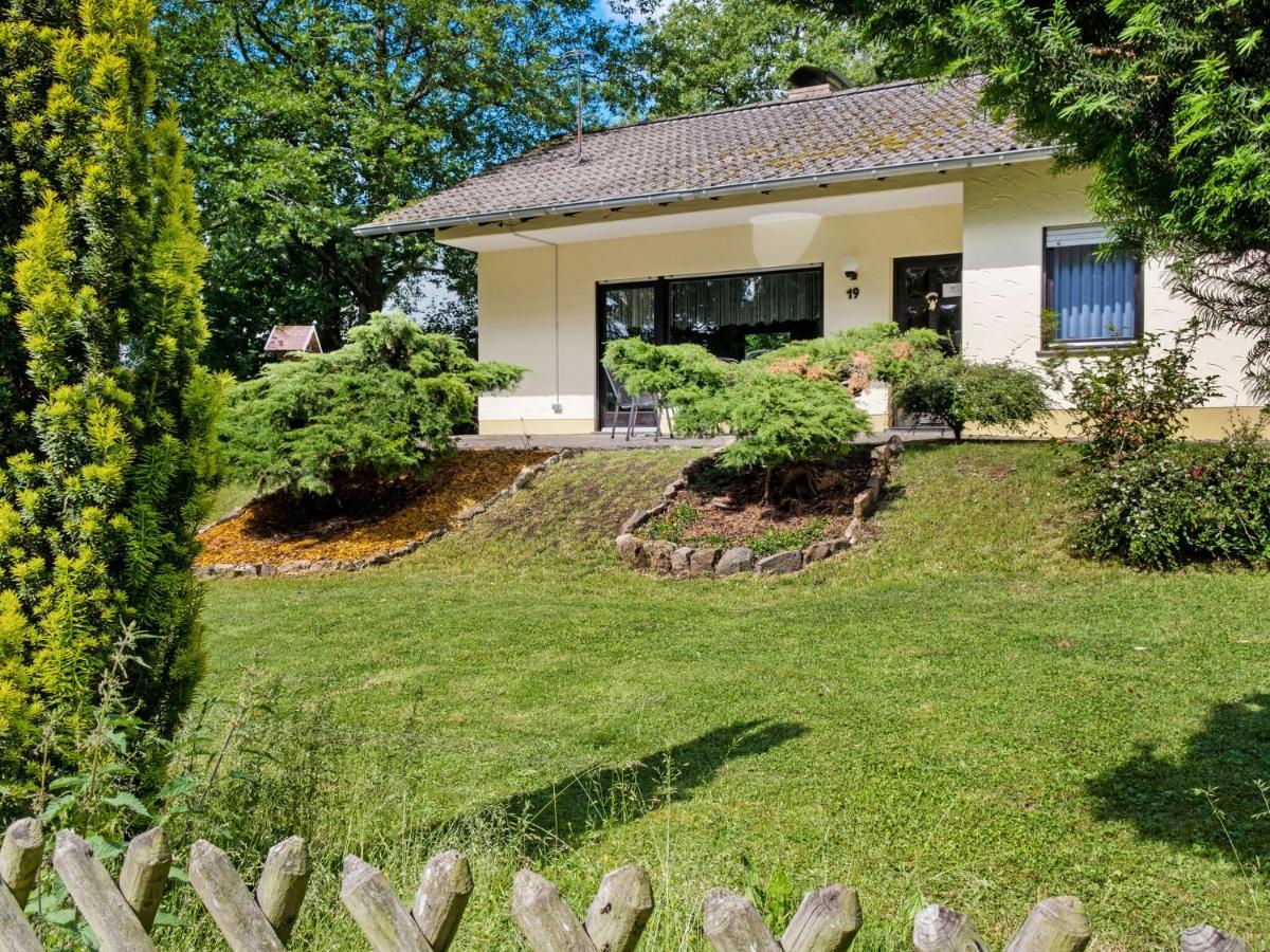 Idyllic Bungalow In Feusdorf With Forest View Екстериор снимка